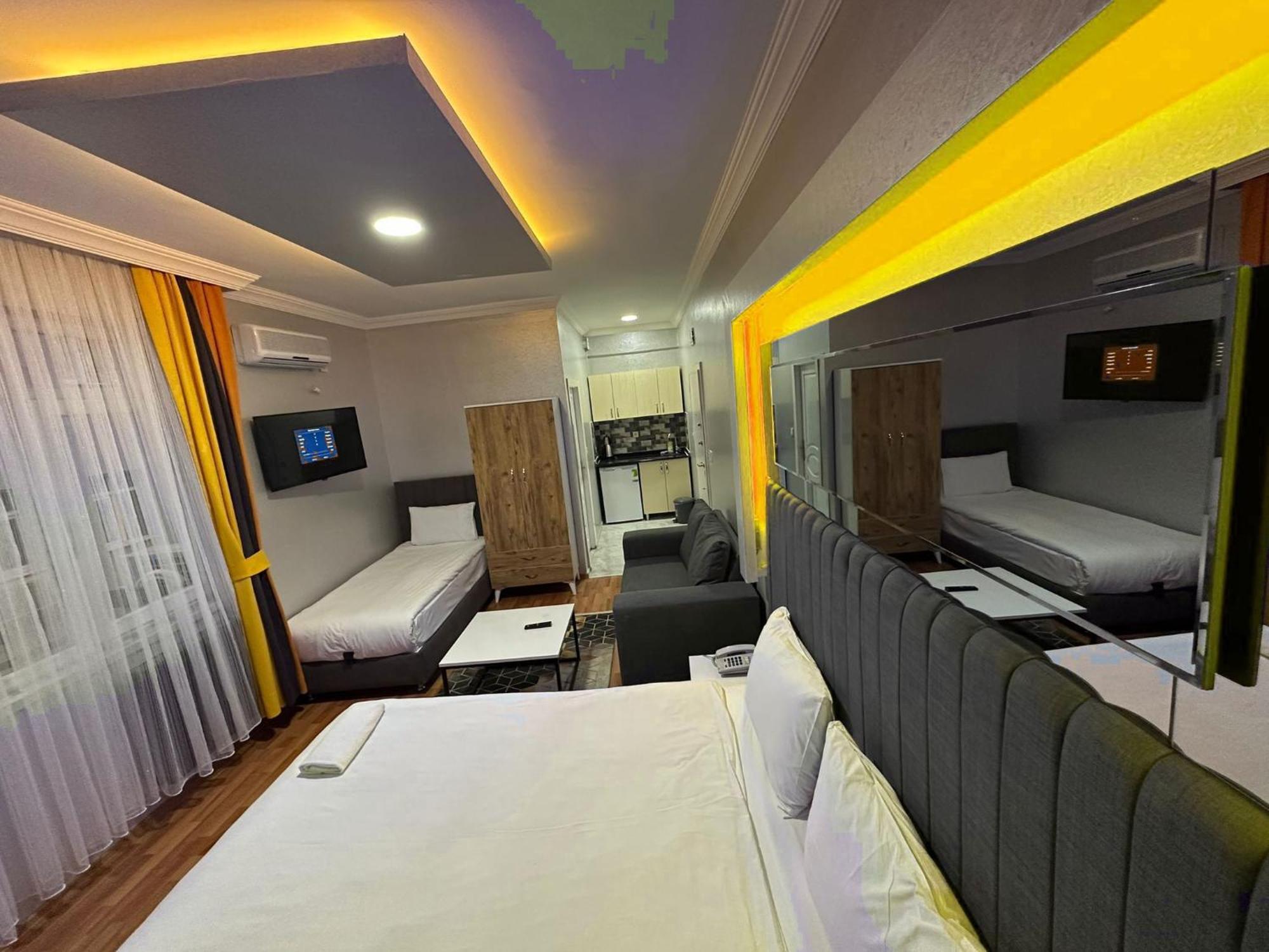 Garden Family Hotel อิสตันบูล ภายนอก รูปภาพ